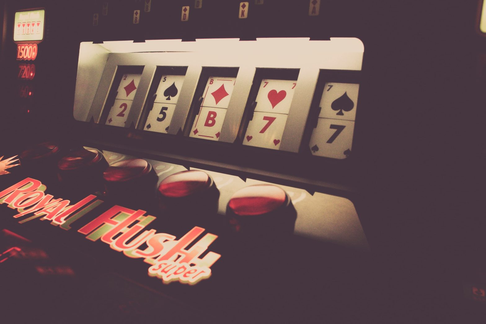 8 Tricks to win at online slots